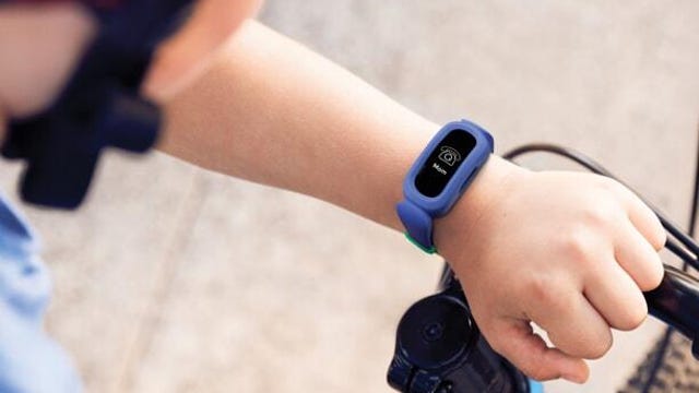 Top 5 Fitbits for 2023 - Best Fitness Trackers